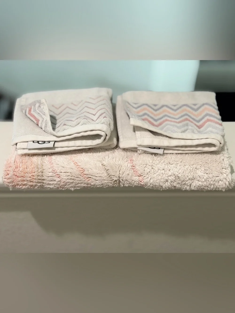Ugg Hand Towels & Bath Mat